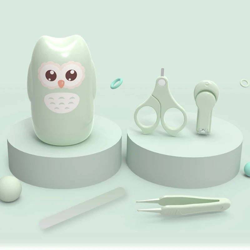 Kit manucure bébé 4-en-1 design hibou — Ciseaux, coupe-ongles, lime & pince, coffret cadeau naissance
