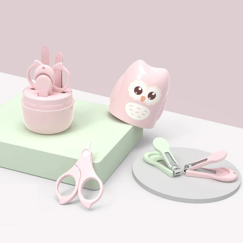 Kit manucure bébé 4-en-1 design hibou — Ciseaux, coupe-ongles, lime & pince, coffret cadeau naissance
